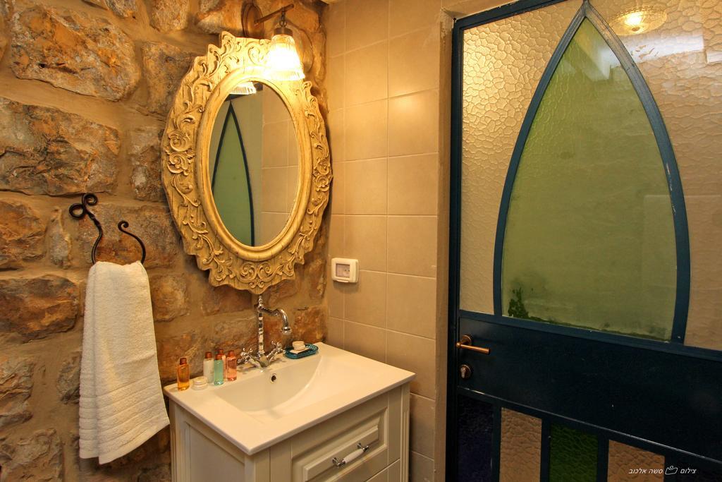 Hotel Beit Ha'Omanim Safed Zimmer foto